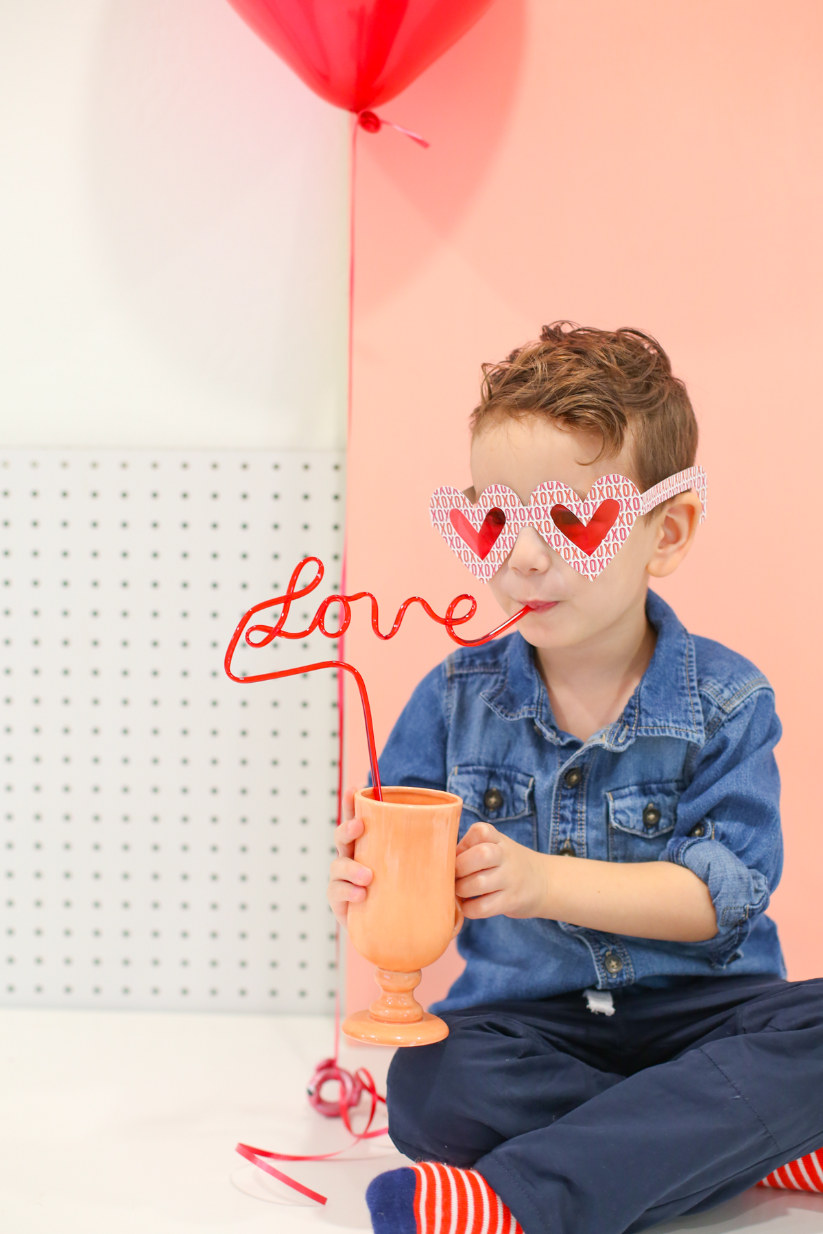 easy,-adorable-valentine's-day-crafts-that-kids-can-make-for-their-friends.